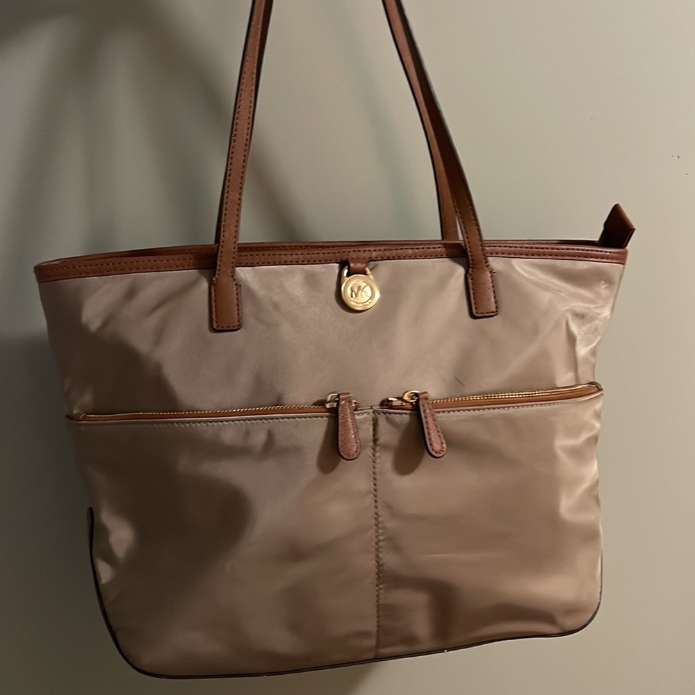 MICHAEL KORS TOTE